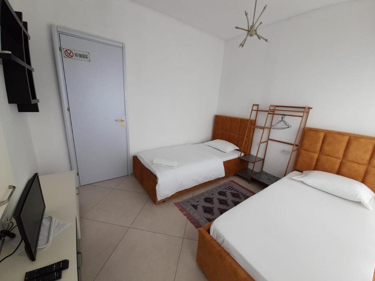 Guesthouse Bela Tirana Eksteriør billede