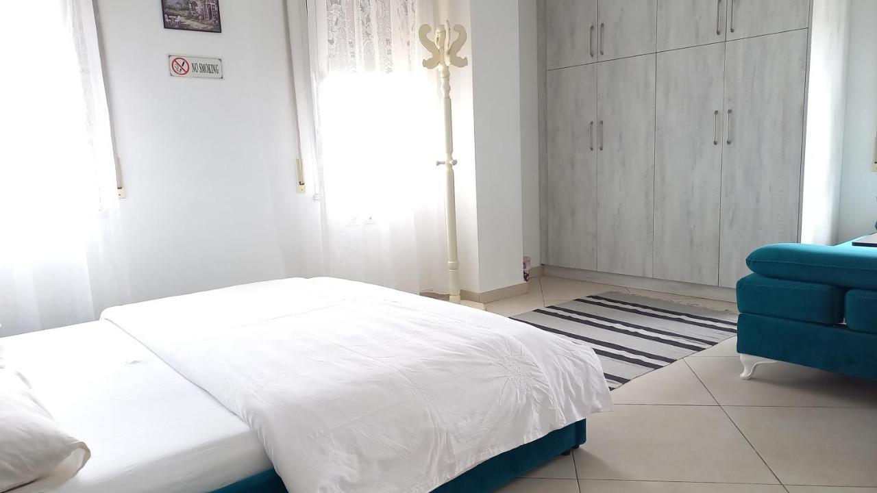 Guesthouse Bela Tirana Eksteriør billede