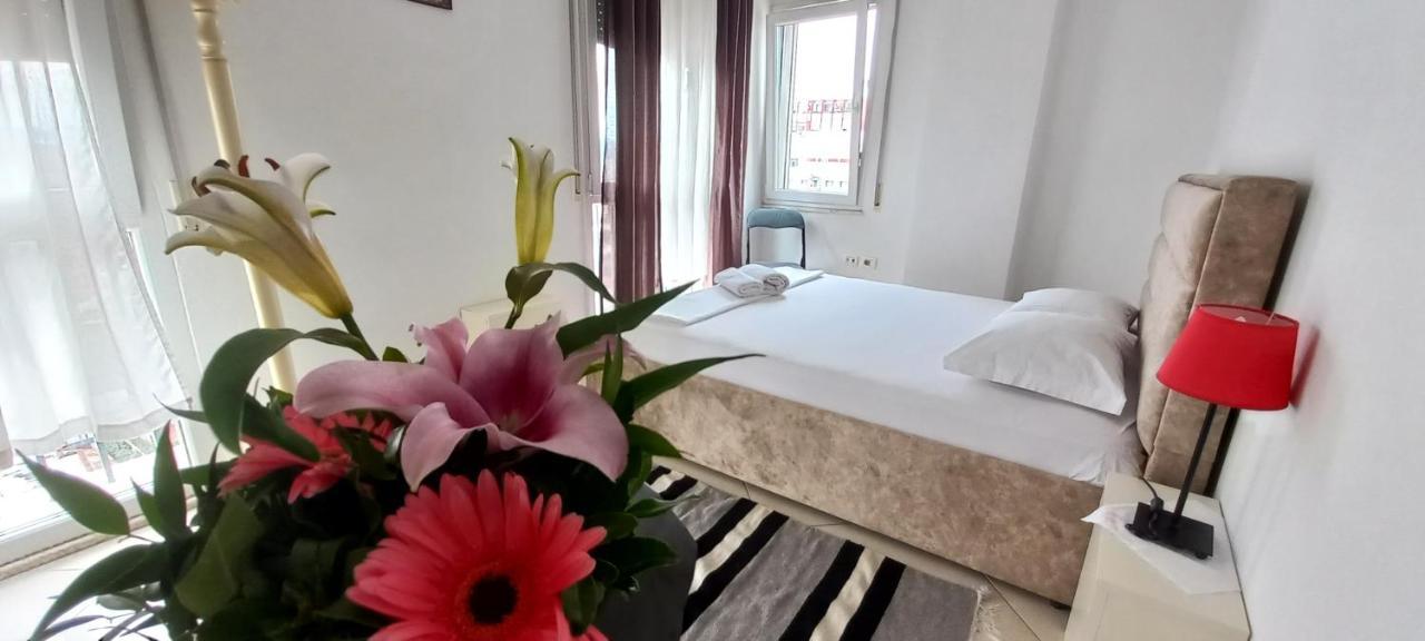 Guesthouse Bela Tirana Eksteriør billede